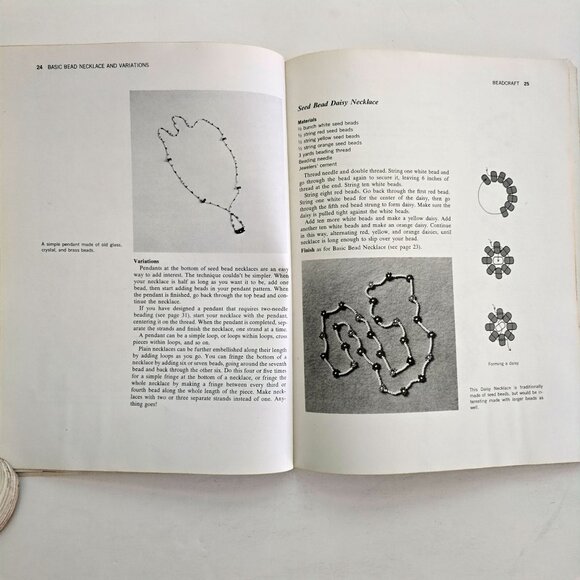 Step By Step Bead Craft 1974 Paperback Golden Press by Judith Glassman - Picture 6 of 14